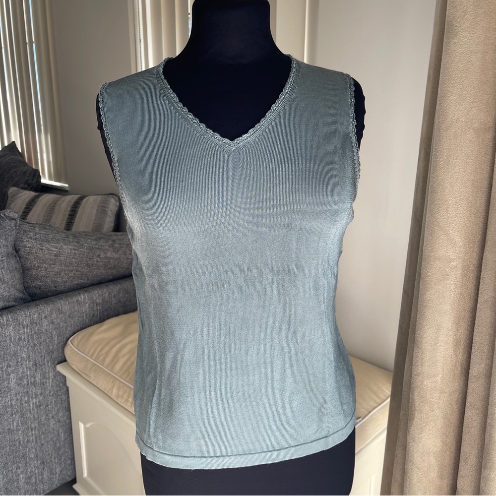 Renfrew V Neck Sleeveless Shirt Crochet Trim Grey-blue  L